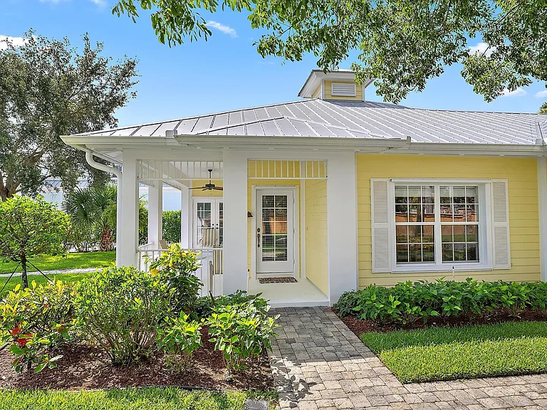 19043 SE Jupiter River Dr #COTTAGE — Photo 21