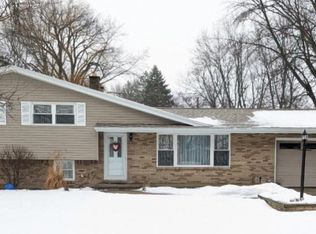 78 Calvin St, Monroe, MI 48162