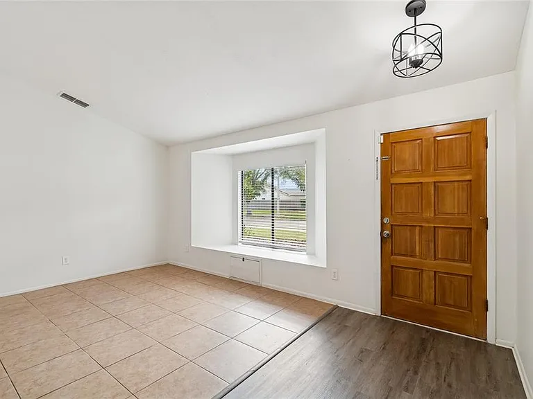 11903 Steppingstone Blvd — Photo 5