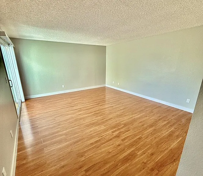 2654 Aracatuba Ave — Photo 8