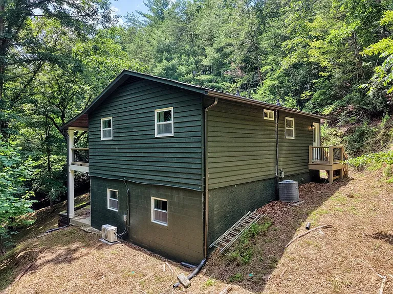 45 Mountain Stream Rd — Photo 22
