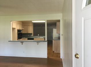 3003 Hummingbird St, Victoria, TX 77901