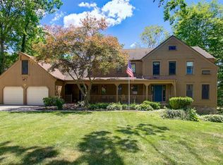 2310 Rothbury Ct NE, Grand Rapids, MI 49505