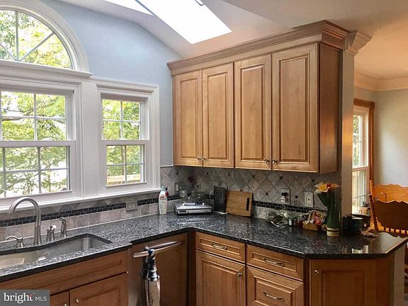 4th image of 15463 Waters Creek Dr