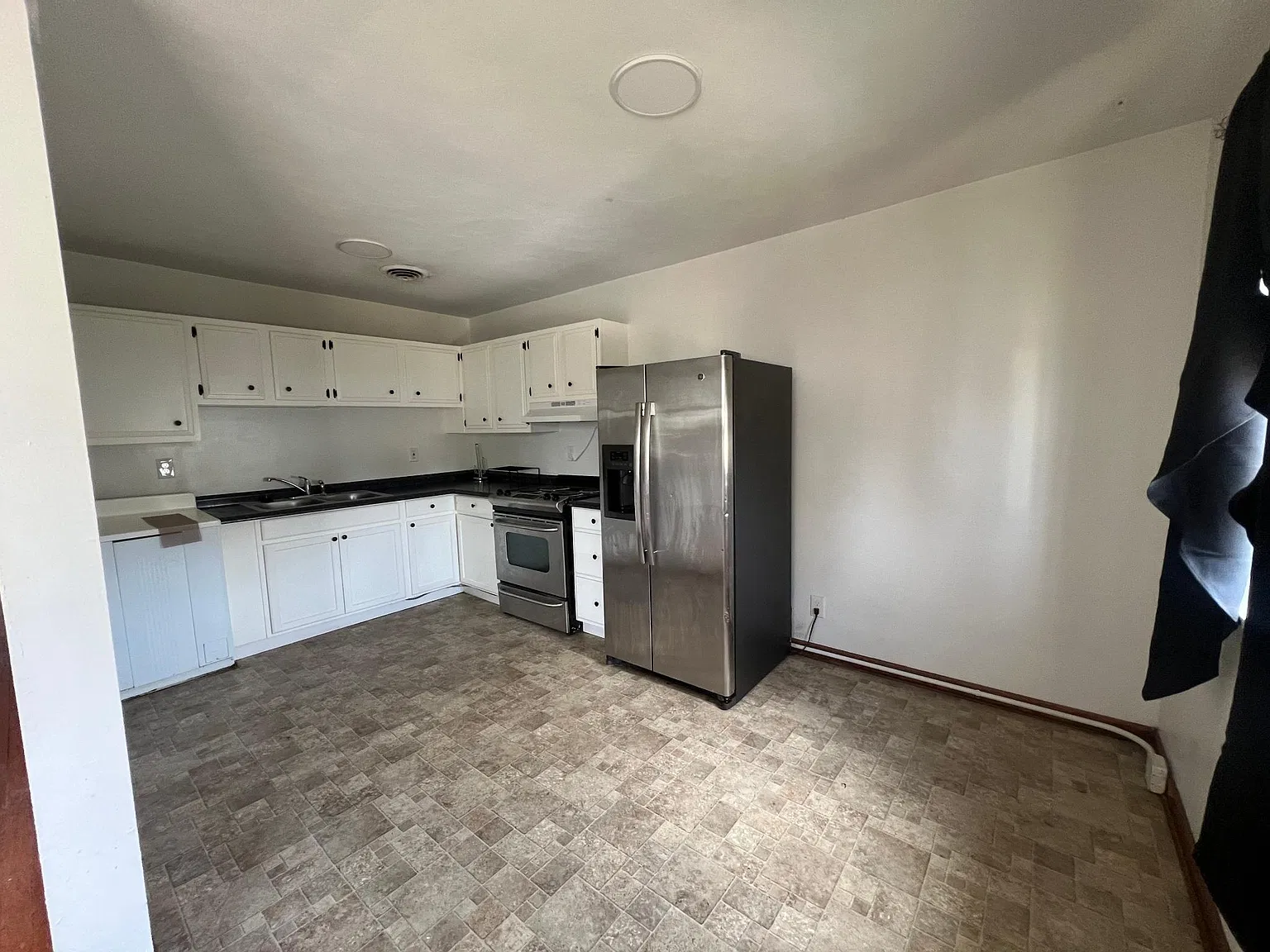 2600 Omohundro Ave — Photo 4