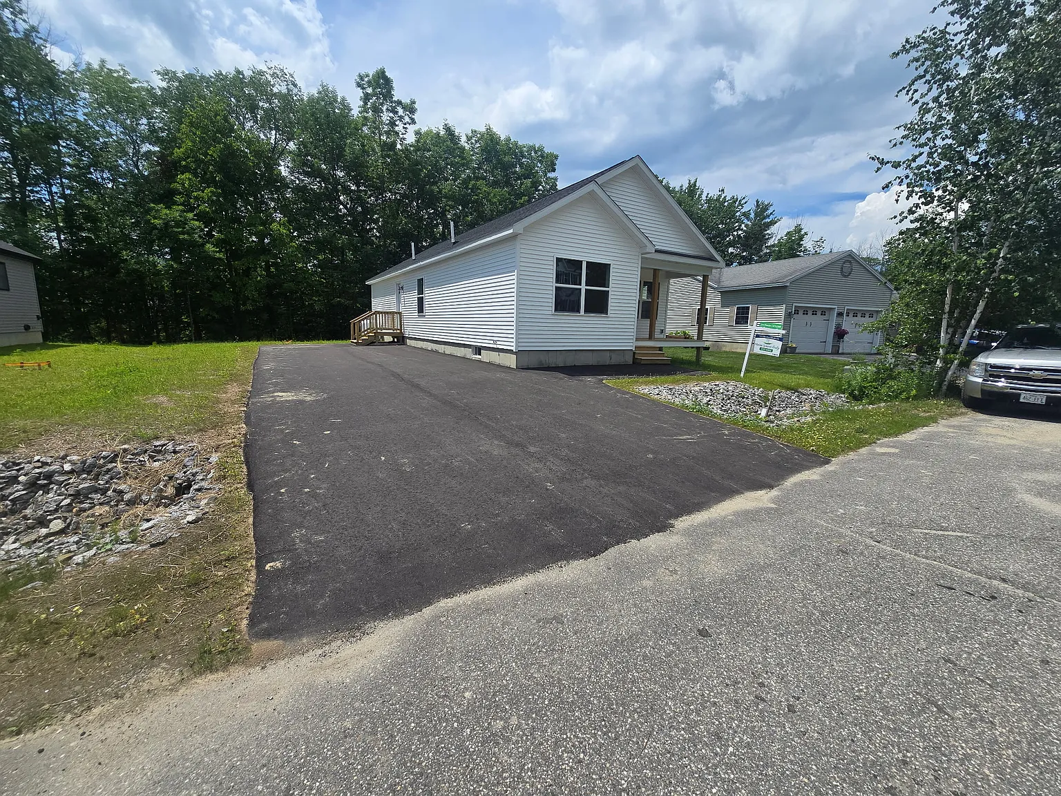 3 bed, 1456 sqft, $2,000 — Photo 2