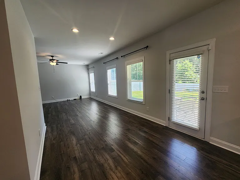 1808 Stackhouse Dr — Photo 11