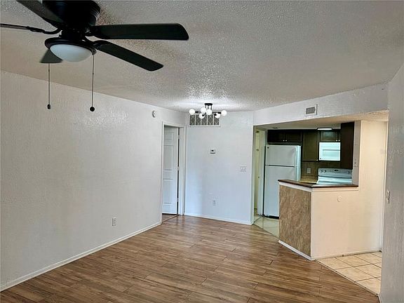 3rd image of 1948 LAKE ATRIUMS CIRCLE #119