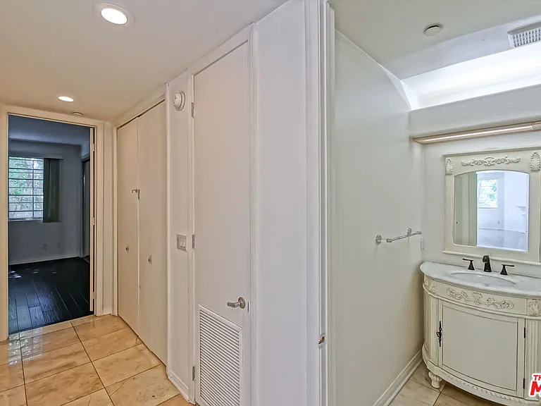 1875 S Beverly Glen Blvd #101 — Photo 23