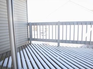 11 Le Jardin Ct, Buffalo Grove, IL 60089