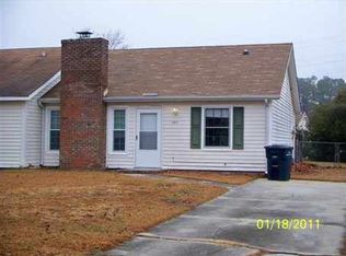 107 Fieldcrest Dr, Jacksonville, NC 28546