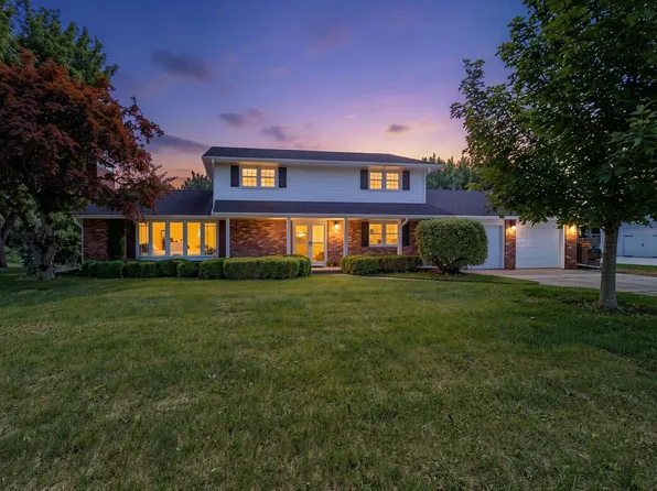 3241 Bitters Ct, Green Bay, WI 54301