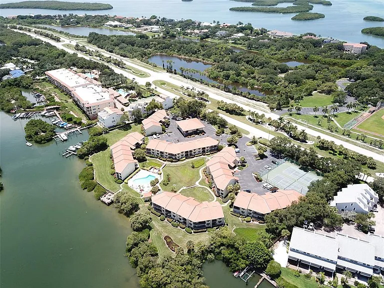 1515 Pinellas Bayway S #46 — Photo 4