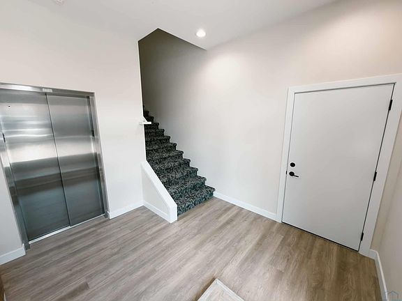 4th image of 117 Central Ave SE #204