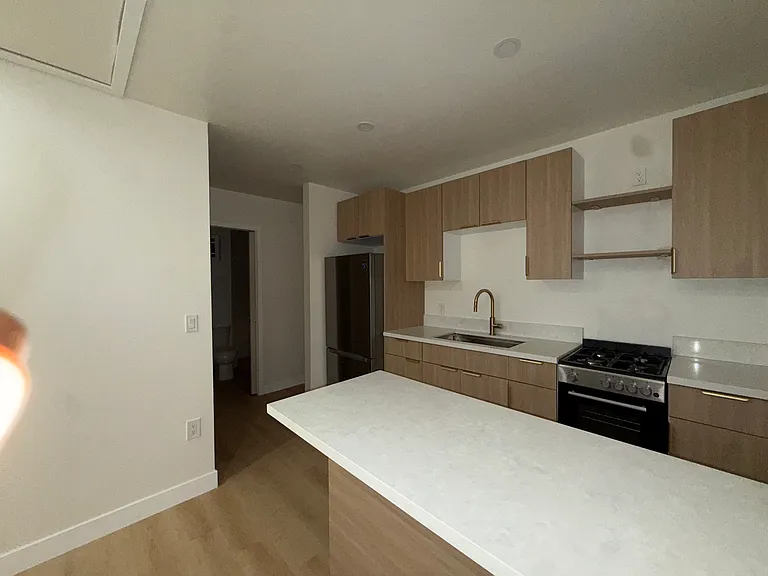 1243 Delay Ave #B — Photo 2