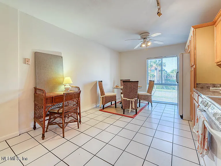 2321 Costa Verde Blvd #201 — Photo 9