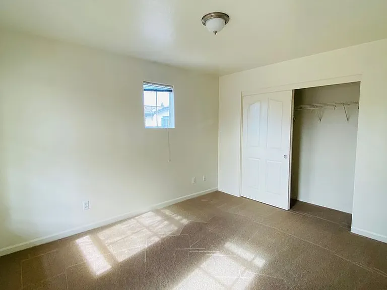 620 Candela Cir — Photo 16
