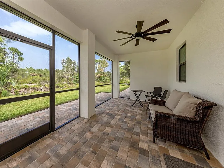 17566 De Miranda Ave — Photo 28