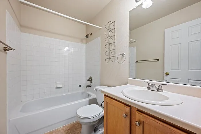 5374 S Quatar Cir — Photo 17