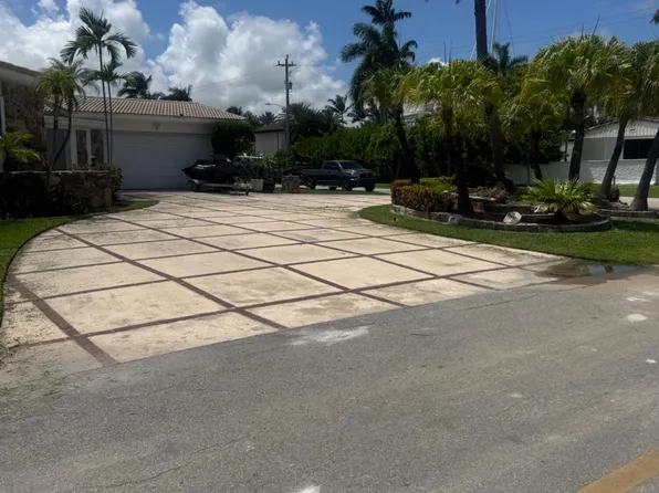 600 Hibiscus Drive, Hallandale Beach, FL 33009