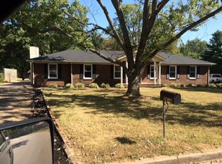 2414 Hillmont Dr, Murfreesboro, TN 37129