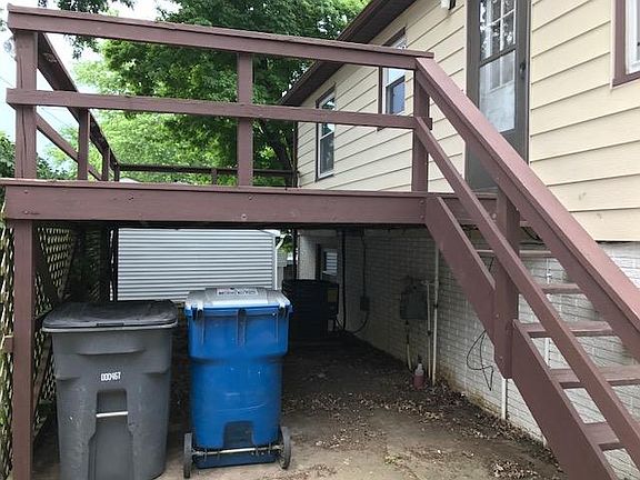 5th image of 307 18th Avenue Ct W