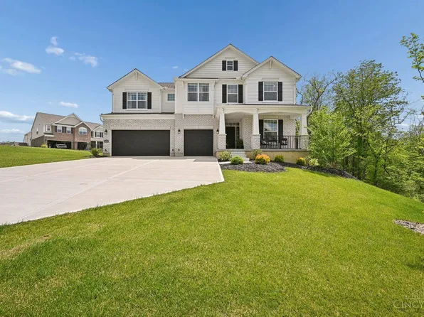4929 Shadow Hawk Dr, Cincinnati, OH 45247