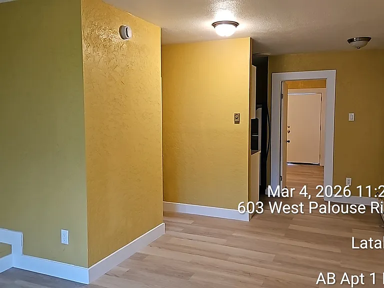 603 W Palouse River Dr #A — Photo 6