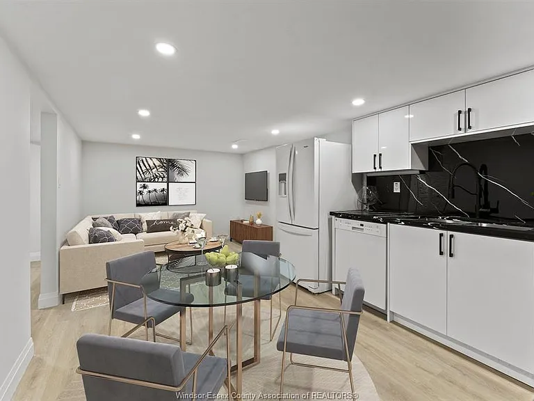 9248 Esplanade Dr #BASEMENT — Photo 15