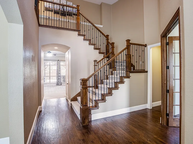 13336 Thornton Dr — Photo 31