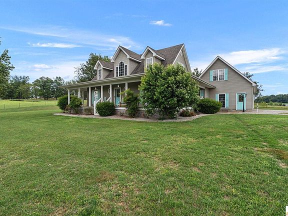 3rd image of 54 Lyron Estes Rd