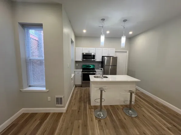 5910 Spruce St #2R, Philadelphia, PA 19139