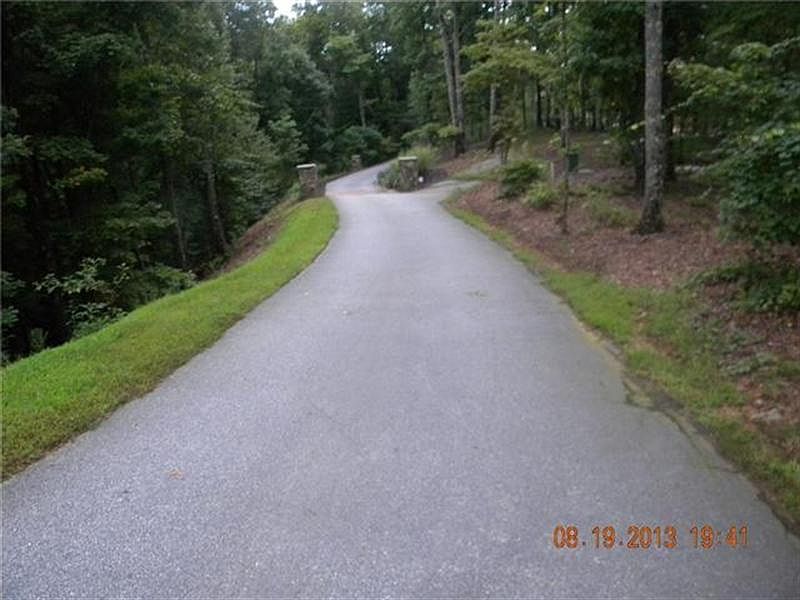 2nd image of 70 Secret Hollow Trl