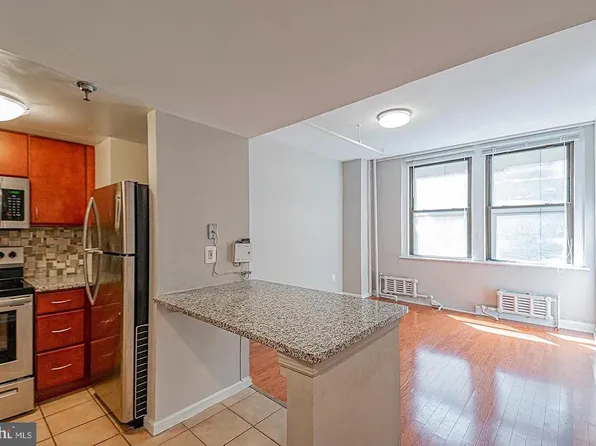 1324 Locust St APT 207, Philadelphia, PA 19107