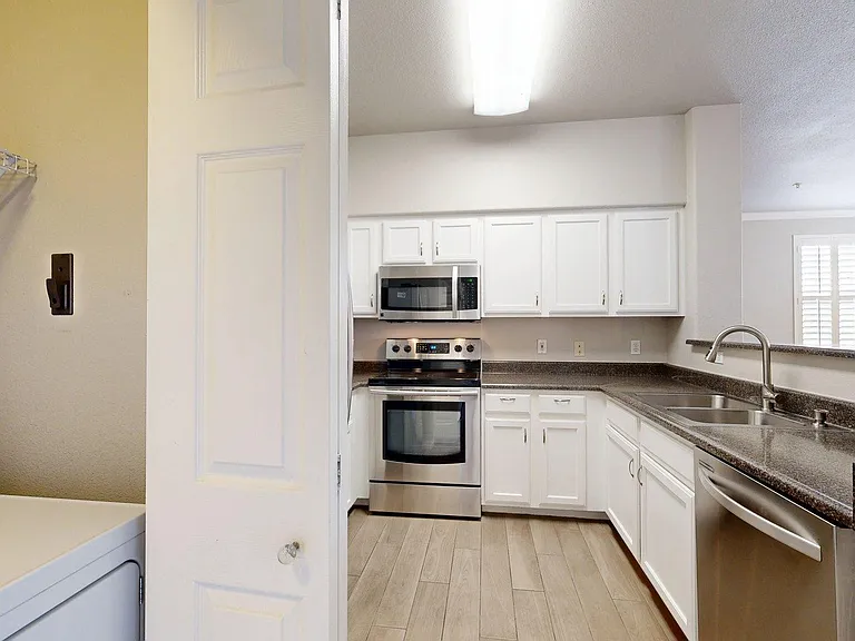 20100 N 78th Pl #2019 — Photo 15