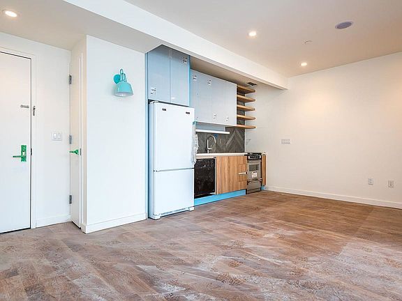 2nd image of 555 Graham Ave APT 4C