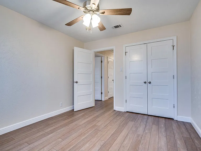 1619 Chisolm Trl — Photo 8