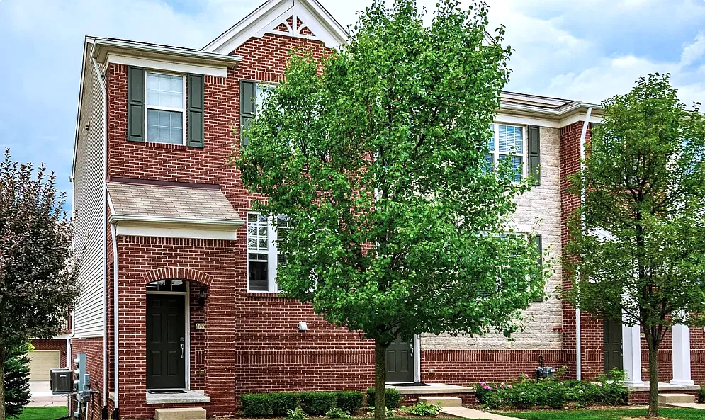 2 bed, 2.5 bath, 1518 sqft, $2,400 — Photo 1