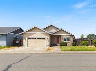 106 S 21st St, Philomath, OR 97370
