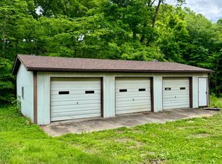 4666 S Pine Ridge Rd, Birdseye, IN 47513