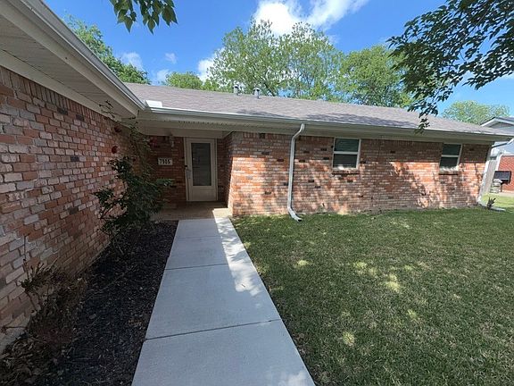 3rd image of 7905 Birchwood Dr