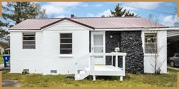 4 bed, 1258 sqft, $1,900 — Photo 1