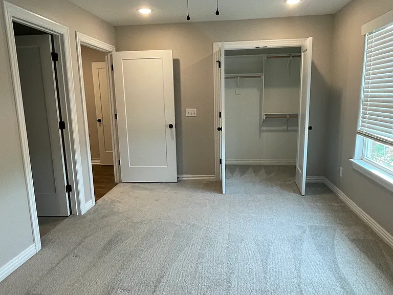 1117 Sheldon Dr #G — Photo 10