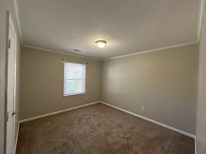 7409 Lockmont Dr — Photo 9