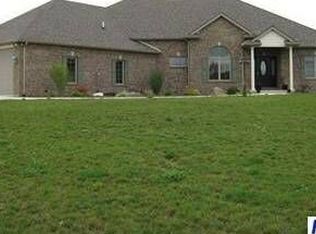 10019 Wilderness Creek Dr, Leo, IN 46765