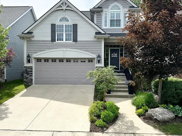 635 Denali Valley Dr, Milford, MI 48381