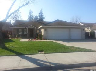 344 W Boesch Dr, Ripon, CA 95366