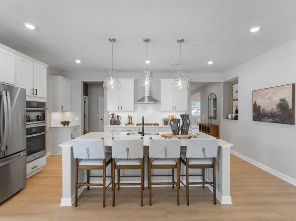 5194 Long Pointe Bay, Woodbury, MN 55129