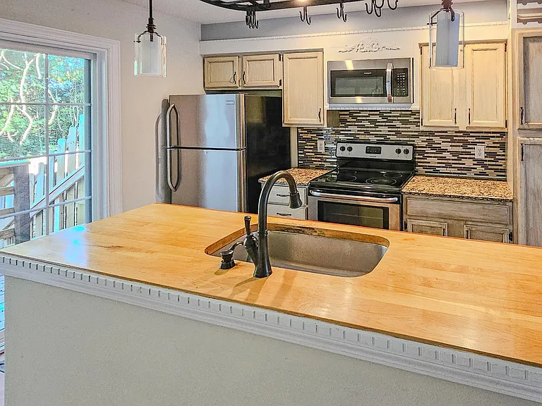 2146 Belle Terra Rd — Photo 5