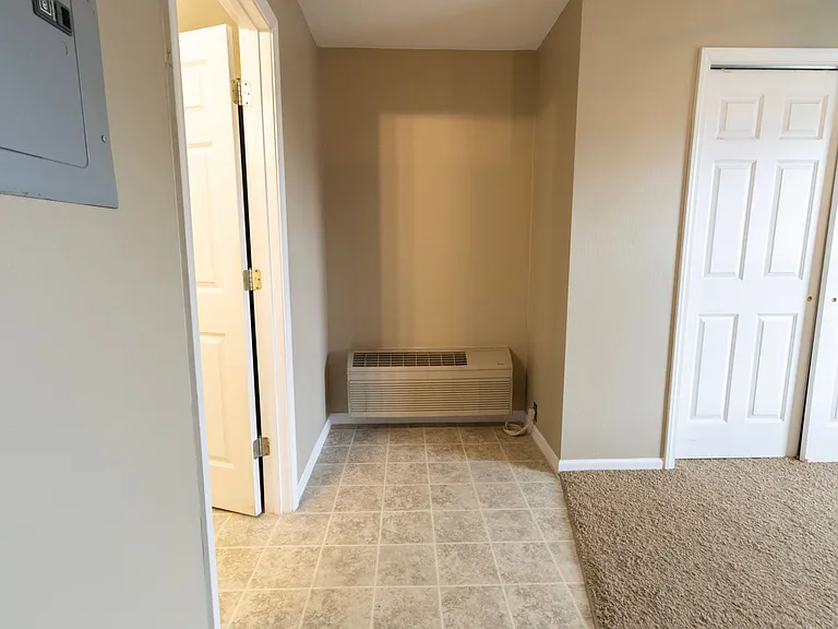 100-300 Marjorie Ct — Photo 12